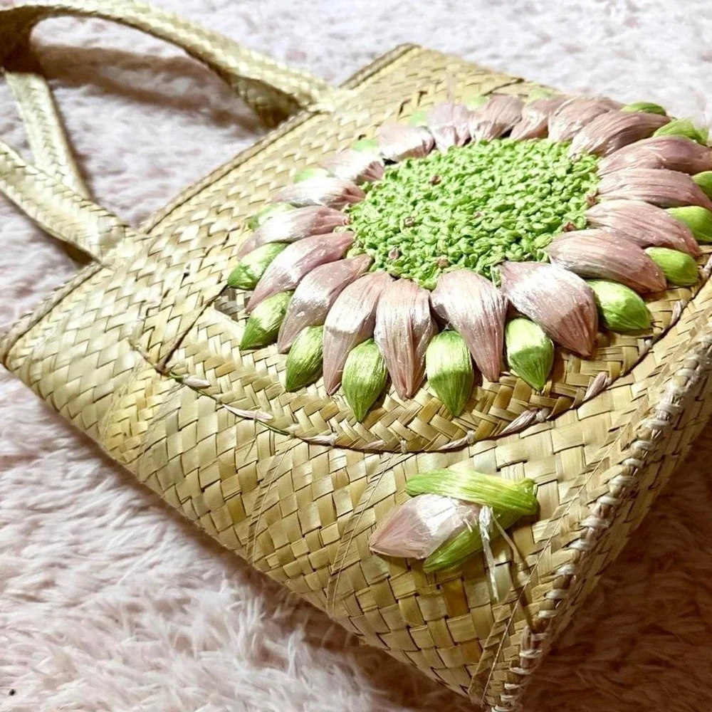 Woven Straw 3D Floral Spring Coquette Wicker Purse Bloom Core Quirky Teacher